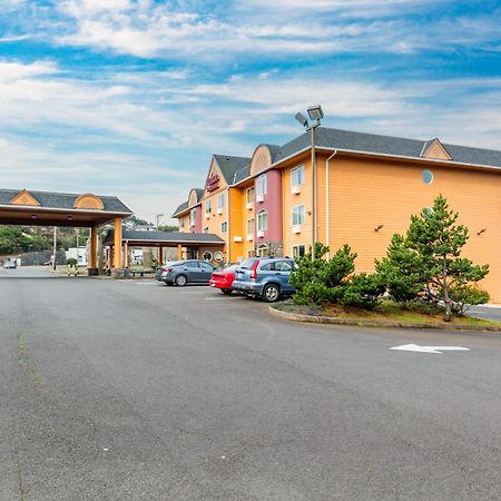 Palace Inn & Suites Λίνκολν Σίτι Εξωτερικό φωτογραφία