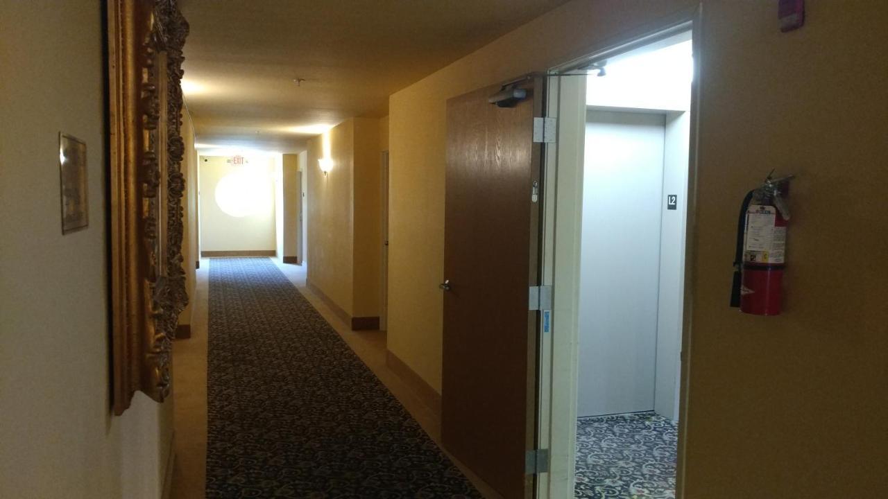 Palace Inn & Suites Λίνκολν Σίτι Εξωτερικό φωτογραφία
