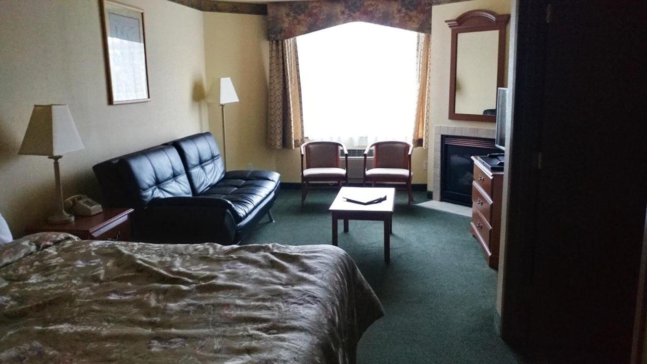 Palace Inn & Suites Λίνκολν Σίτι Εξωτερικό φωτογραφία