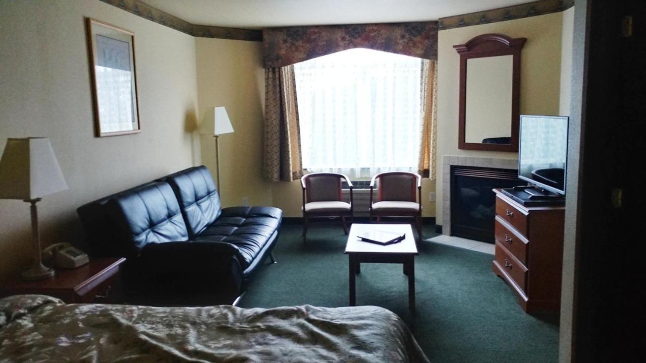 Palace Inn & Suites Λίνκολν Σίτι Εξωτερικό φωτογραφία