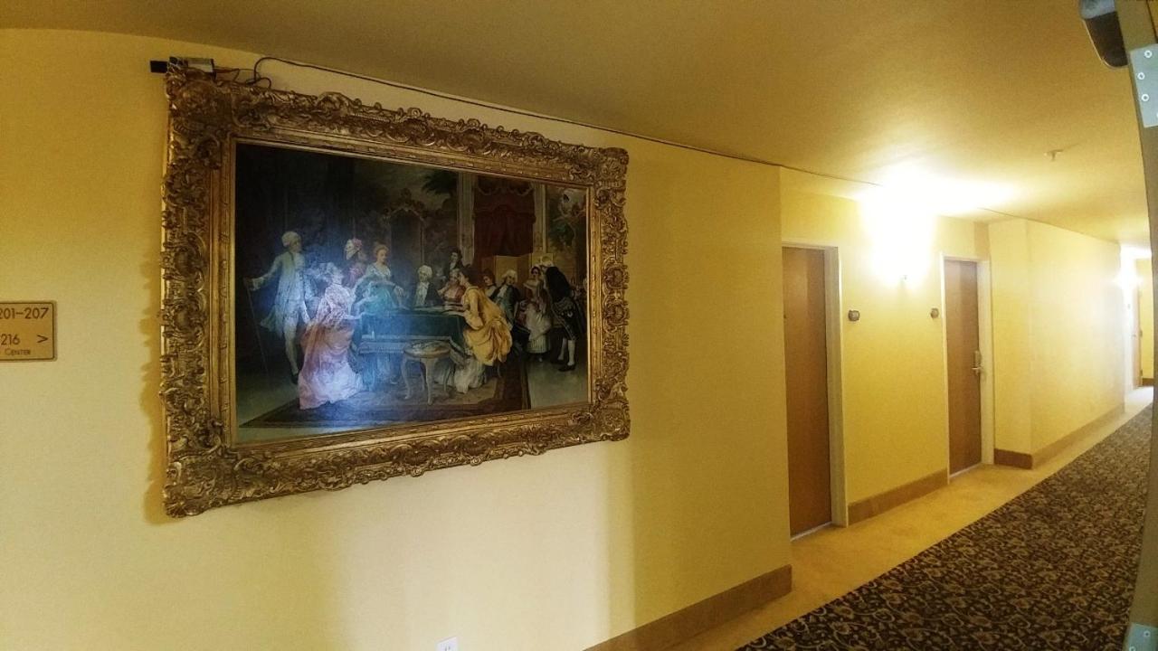 Palace Inn & Suites Λίνκολν Σίτι Εξωτερικό φωτογραφία