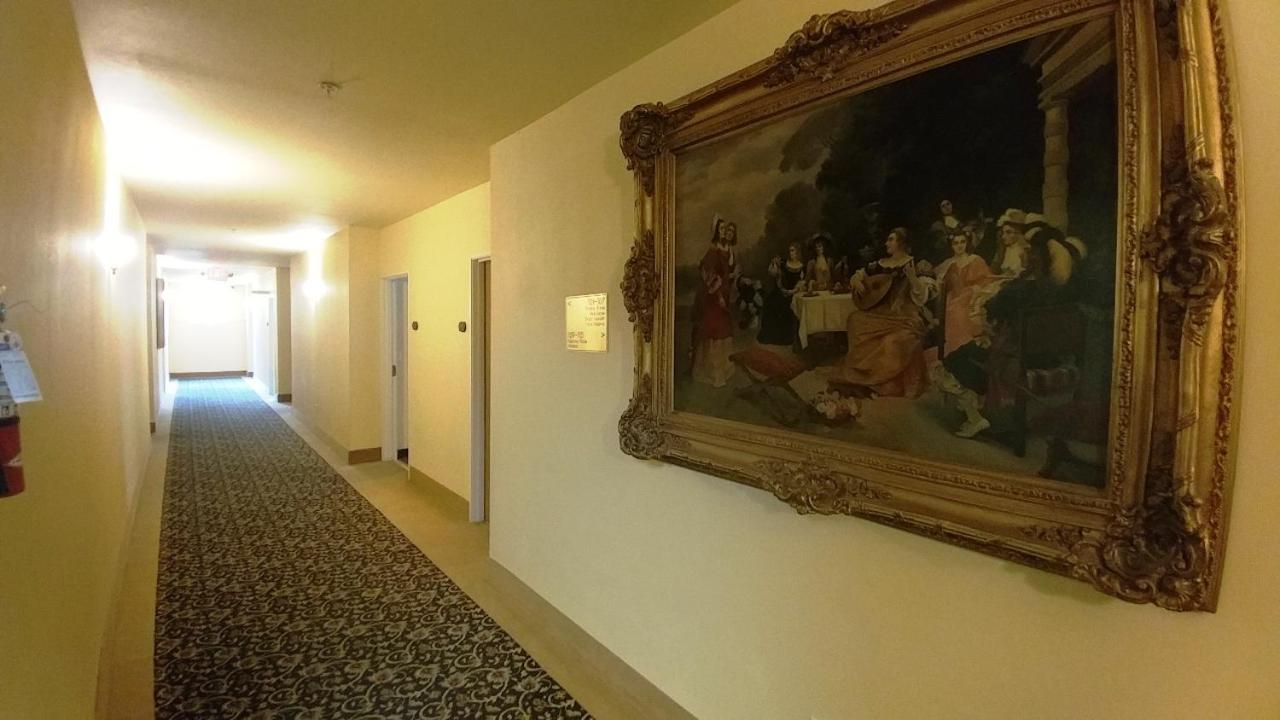 Palace Inn & Suites Λίνκολν Σίτι Εξωτερικό φωτογραφία