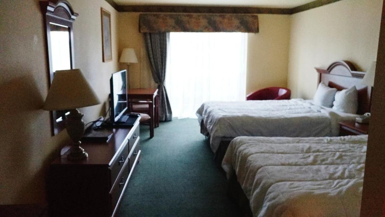 Palace Inn & Suites Λίνκολν Σίτι Εξωτερικό φωτογραφία