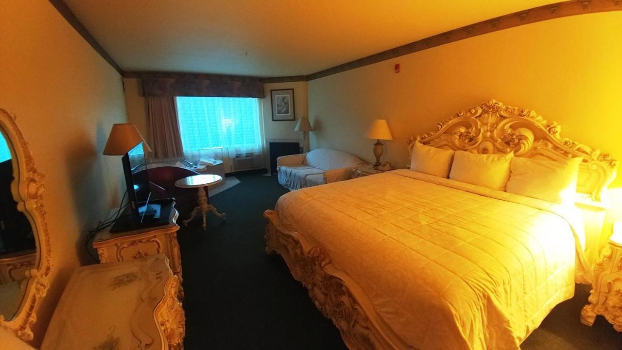 Palace Inn & Suites Λίνκολν Σίτι Εξωτερικό φωτογραφία