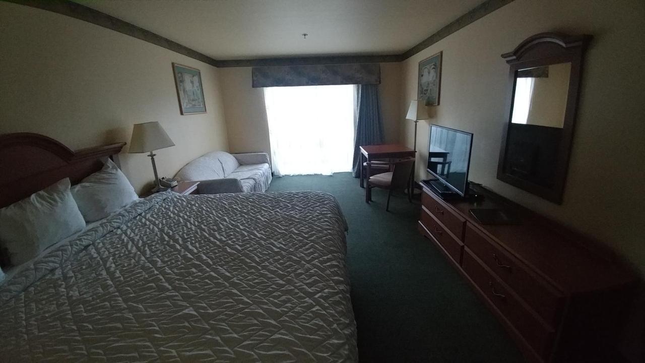 Palace Inn & Suites Λίνκολν Σίτι Εξωτερικό φωτογραφία