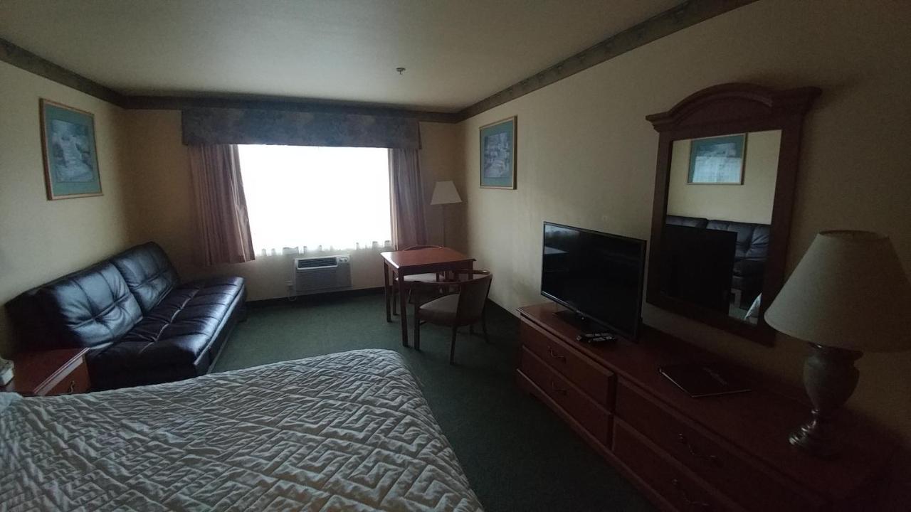 Palace Inn & Suites Λίνκολν Σίτι Εξωτερικό φωτογραφία